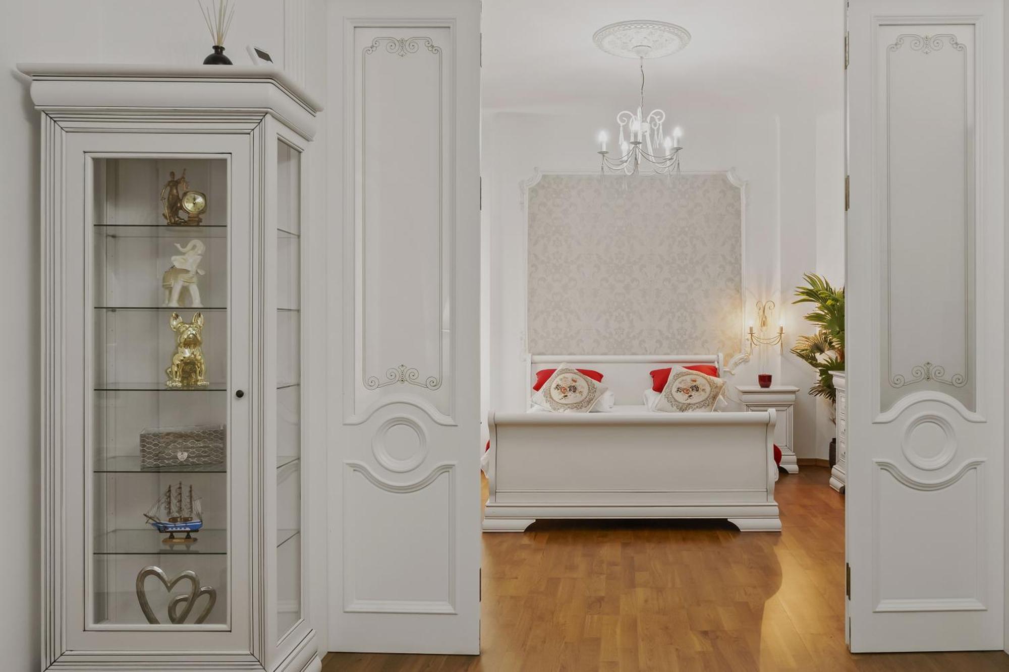 Sweet Luxury Three Rooms Apartment City Center Universitate ブカレスト エクステリア 写真