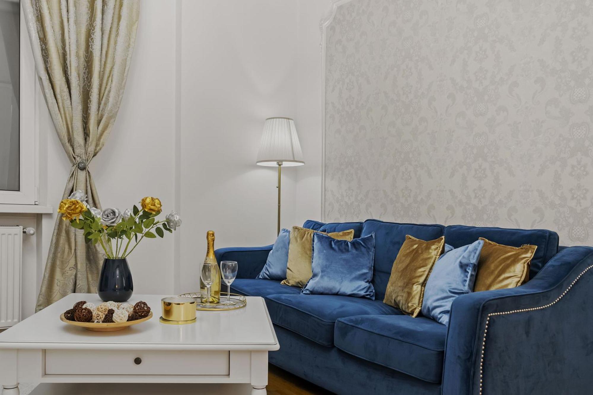 Sweet Luxury Three Rooms Apartment City Center Universitate ブカレスト エクステリア 写真